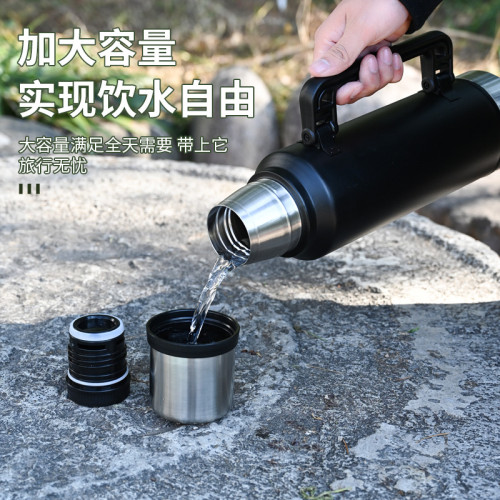 304不鏽鋼保溫杯雙層真空大容量戶外水壺可攜式帶手柄水杯