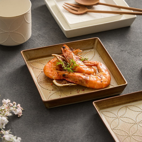 陶瓷盤碗碟餐具套裝碗筷杯子組合白色浮雕馬克杯水杯茶杯咖啡杯子 陶瓷盤碗碟餐具套裝碗筷杯子組合白色浮雕馬克杯水杯茶杯咖啡杯子