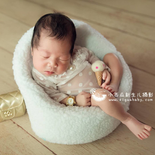 新款兒童攝影沙發寶寶拍照靠椅新生兒攝影白色造型小沙發輔助道具