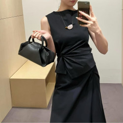 CS女裝 修身版型船領抓褶紋理背心2025春季新品1272830001