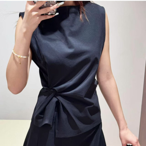 CS女裝 修身版型船領抓褶紋理背心2025春季新品1272830001
