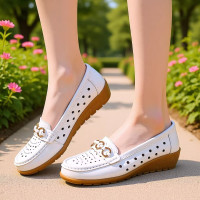新款春秋坡跟駕車大碼孕婦鞋平底休閒豆豆女單鞋鏤空44碼