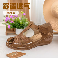 2025年夏季新款歐美大碼中老年女媽媽防滑增高媽媽涼鞋女