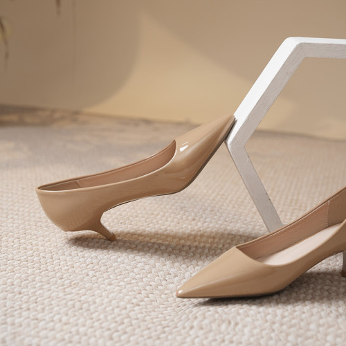 職業高跟鞋女尖頭淺口大碼單鞋超纖黑色中跟細跟ol空姐正裝工作鞋 職業高跟鞋女尖頭淺口大碼單鞋超纖黑色中跟細跟ol空姐正裝工作鞋