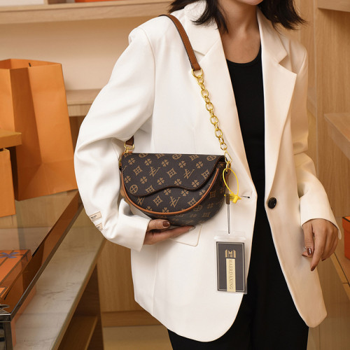 質感馬鞍包包女2025春夏新款印花女包時尚斜後背包百搭高級感單肩包