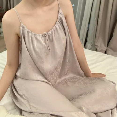 2025年新款睡衣女法式高級感提花冰絲蕾絲吊帶睡裙少女甜美家居服