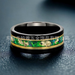 歐美 復古8mm電黑玫瑰金鎢鋼戒指 鑲綠色碎石金箔