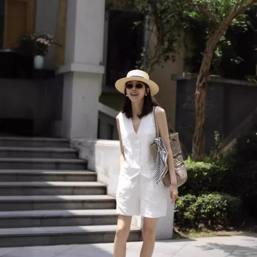 夏季白色亞麻棉麻時尚松弛感高級感穿搭無袖馬甲短褲套裝兩件套女