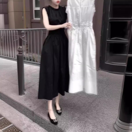 24513大愛美依緣2025夏季新款洋氣減齡無袖長款連衣裙韓系收腰女