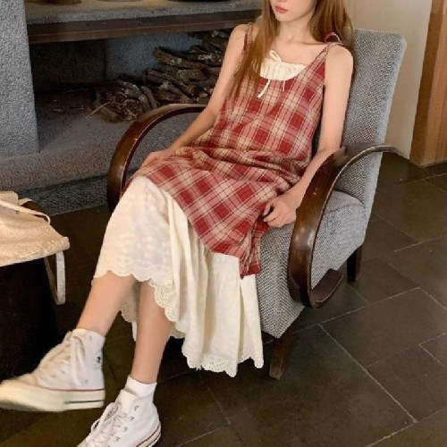 蕾絲拼接格子吊帶裙連衣裙女2024夏季新款清新寬松顯瘦假兩件裙子