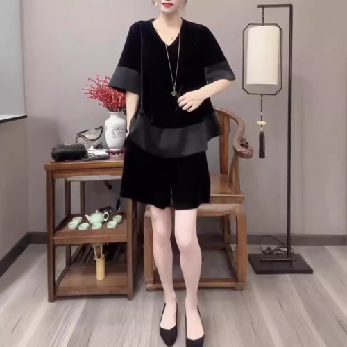 24580大愛美依緣2025新款中袖上衣短褲絲絨套裝寬松顯瘦兩件套女