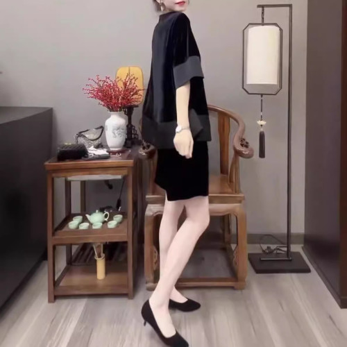 24580大愛美依緣2025新款中袖上衣短褲絲絨套裝寬松顯瘦兩件套女