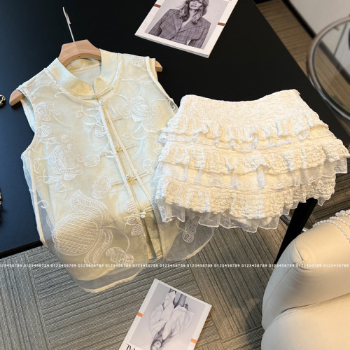 （做貨中）2024新中式輕國風蕾絲唐裝襯衫女氣質修身短款半裙三件