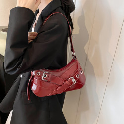 今年流行婚宴紅色包包女2025新款夏時尚上班通勤機車風單肩腋下包