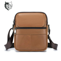 男士皮包頭層牛皮休閒斜後後背包多口袋手機包頭層牛皮單肩包小挎包
