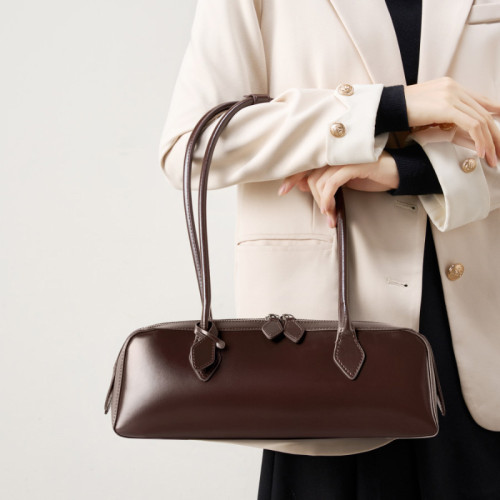 女式2025新款韓國小衆設計單肩大容量牛皮腋下包長條紅色法棍包女 女式2025新款韓國小衆設計單肩大容量牛皮腋下包長條紅色法棍包女