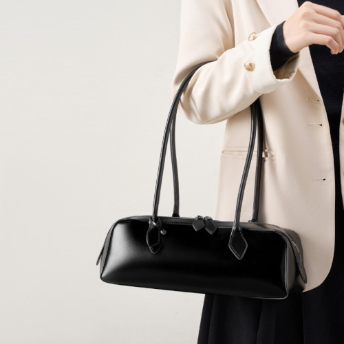 女式2025新款韓國小衆設計單肩大容量牛皮腋下包長條紅色法棍包女 女式2025新款韓國小衆設計單肩大容量牛皮腋下包長條紅色法棍包女