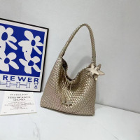 高級感小衆設計手工編織包大容量托特包休閒慵懶風單肩腋下水桶包