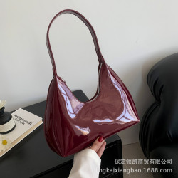 漆皮亮麵包包女法棍月牙包女士單肩包女手提包質感時尚腋下包