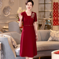 喜婆婆婚宴禮服2025春季新款婚禮端莊喜媽媽女裝年輕酒紅色連衣裙