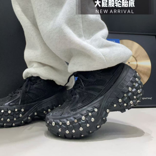 2025春季鉚釘輪胎榴蓮厚底老爹鞋女ins潮情侶款時尚炸街機老爹鞋