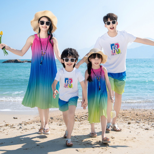 春夏三亞度假親子裝一家四口夏季母子母女洋氣裙子新款
