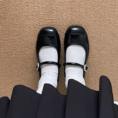 銀色法式溫柔氣質平底淺口單鞋女2025新款夏季復古軟底瑪麗珍鞋子