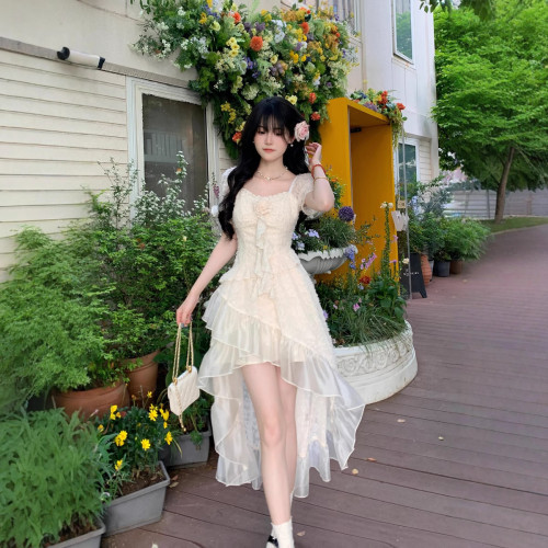 設計感仙女木耳邊方領連衣裙女2025夏季公主風收腰蓬蓬蛋糕裙子潮