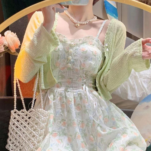 溫柔風碎花中長款連衣裙套裝女夏季新款薄款防曬開衫甜美吊帶裙子
