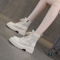 馬丁靴女2026年夏季皮面沖孔短筒工裝靴英倫風休閒時尚百搭女靴