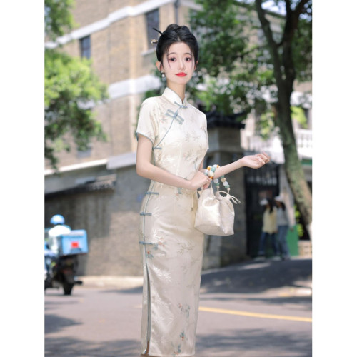 旗袍2025新款夏季改良年輕款少女白色新中式日常可穿小個子中長款