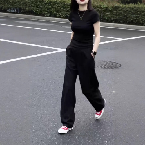 25168大愛美依緣2025新款簡約基礎正肩短袖T恤時尚垂墜感直筒褲女
