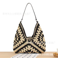 單肩草編包鏤空花朵大三角撞色編織包海邊度假腋下沙灘包