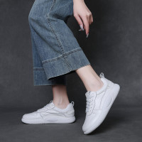 舒適小白鞋女真皮百搭板鞋2025春季新款運動休閒厚底防滑學生女鞋
