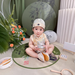中式周嵗禮服男寶夏季2025新款男童抓周唐裝寶寶生日冠衣衣服薄款