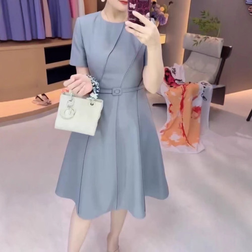 25259大愛美依緣2025夏季新款時尚高級小個子收腰中長款連衣裙女