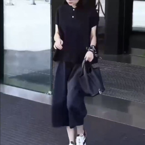 25065婕妤秀黑色Polo領短袖T恤女2025夏季新款時尚寬松休閒百搭顯