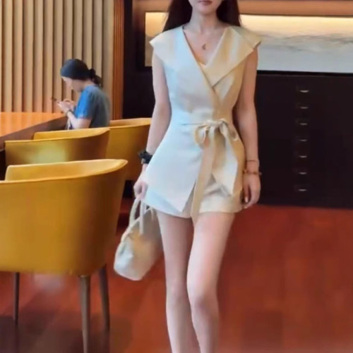 25356大愛美依緣2025夏季新款精緻高級無袖上衣短褲修身顯瘦套裝