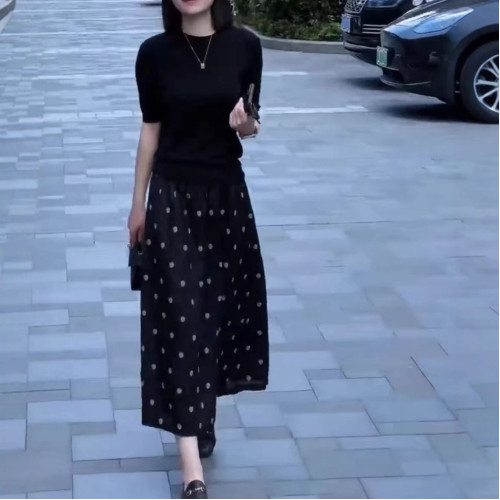 25336大愛美依緣2025夏季新法式簡約圓領短袖T恤高腰波點半身裙女