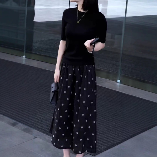 25336大愛美依緣2025夏季新法式簡約圓領短袖T恤高腰波點半身裙女