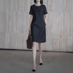 25367大愛美依緣2025夏季新款法式高級感輕奢短袖小香風連衣裙女