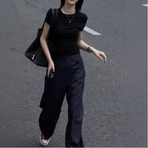 25385大愛美依緣2025夏季新款圓領短袖淨版T恤該有垂感直筒長褲女