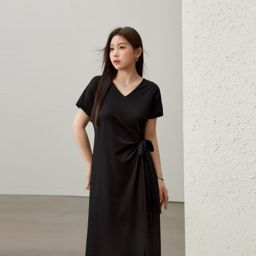 【夜闌囈語】赫本風V領捏褶顯瘦連衣裙纖莉秀大碼女裝胖mm夏新款