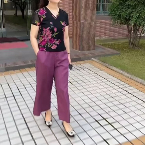 25518大愛美依緣2025夏季新款V領短袖印花小衫高腰九分褲洋氣顯瘦