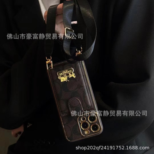潮牌金屬斜背掛繩卡包適用蘋果15Pro全包皮質14Pro同款13情侶