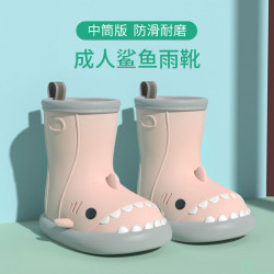 鯊魚雨鞋女款夏季防滑軟底輕便新款防水膠鞋短筒中筒女士卡通雨靴