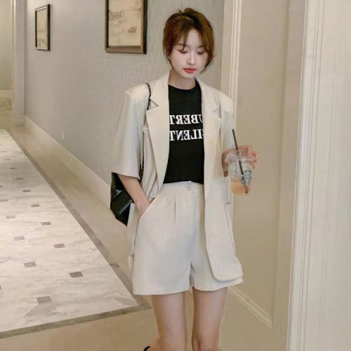時尚小西裝套裝女士薄款2025夏季新款韓版休閒西服外套短褲兩件套