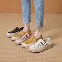 2025夏季新款鏤空透氣洞洞鞋女軟底軟面真皮平底圓頭休閒單鞋涼鞋