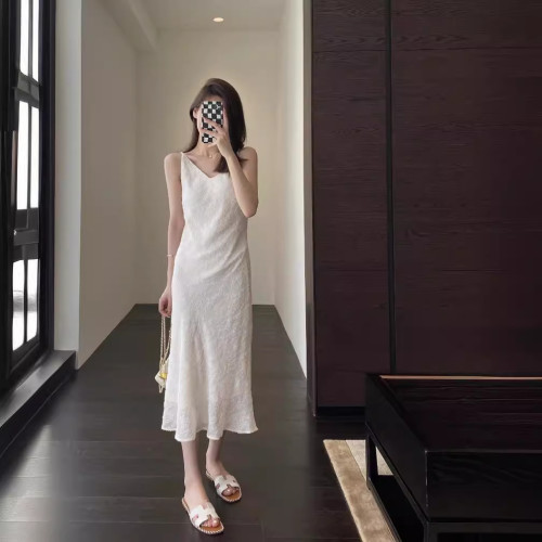 【鉑藤】少女感 優雅網紗垂順顯瘦吊帶裙中長裙女連衣裙春夏新款