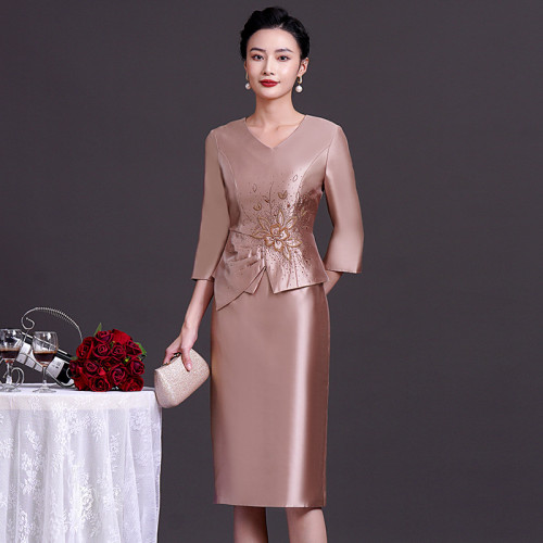 2025春秋新款高貴洋氣媽媽婚禮禮服高檔連衣裙年輕款喜婆婆婚宴裝